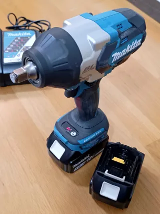 Atornillador de impacto inalámbrico MAKITA 18V