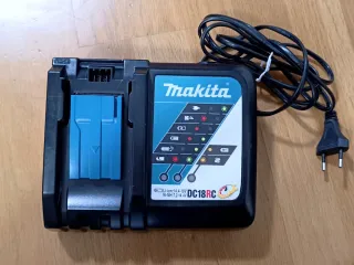 Atornillador de impacto inalámbrico MAKITA 18V