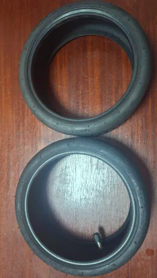 2 Ruedas y 1 Cubierta Patinete Eléctrico Xiaomi