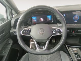 Volkswagen Golf R-Line eTSI