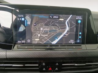 Volkswagen Golf R-Line eTSI