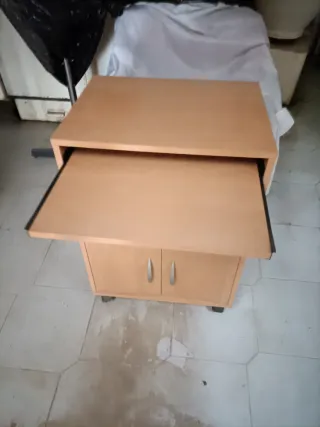 Mobile da ufficio con ruote