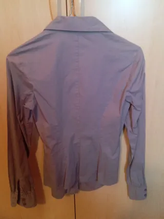 Camicia Sisley Tg M Viola. Cm 42 si seno , lung 59