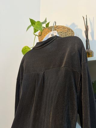 Sobrecamisa -camisa -blusa larga negra