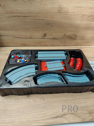 Circuito de slot a escala 1/50 con dos vehículos - Ninco