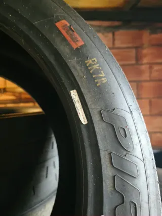 Neumáticos Pirelli Slicks 17