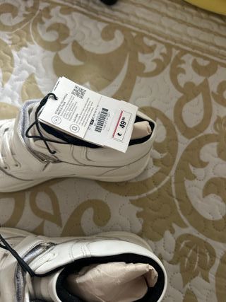 Deportivos Zara Blancos