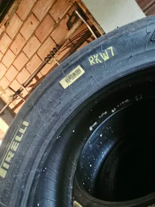 Neumáticos Pirelli Slicks 17