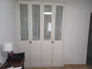 Puertas de armario empotrado blanco lacado