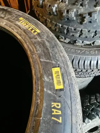 Neumáticos Pirelli Slicks 17