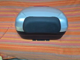 Baúl Maleta para Moto, marca SHAD Burgman 650