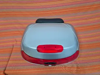 Baúl Maleta para Moto, marca SHAD Burgman 650