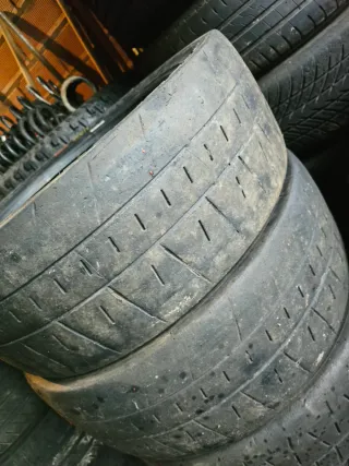 Neumáticos Pirelli Sliks 17