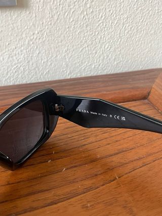 Occhiali da sole Prada neri