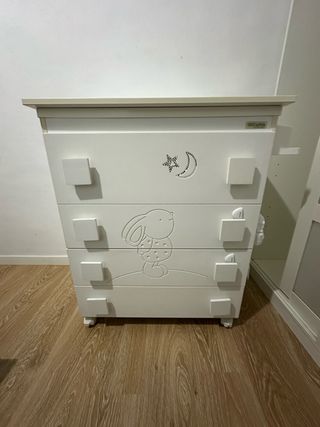 Cambiador Micuna con bañera