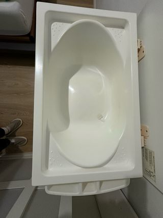 Cambiador Micuna con bañera