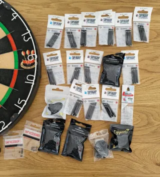 Super pack de diana Winmau, dardos y accesorios