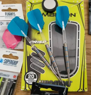 Super pack de diana Winmau, dardos y accesorios