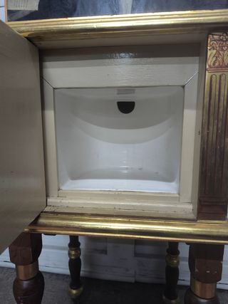 Mueble auxiliar madera y cerámica. Antiguo