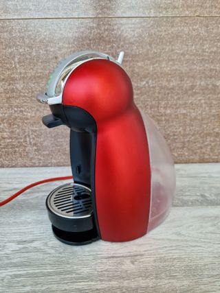 Cafetera Dolce Gusto Roja