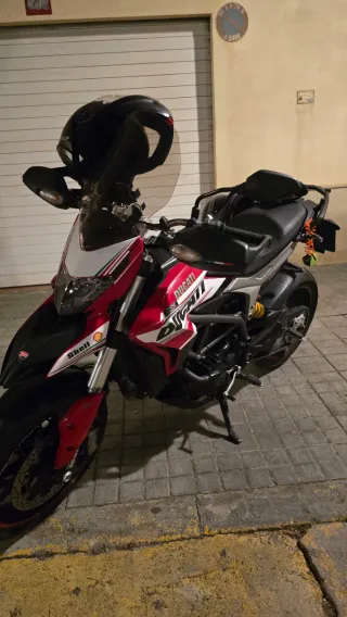 Ducati Hyperstrada 821 2013