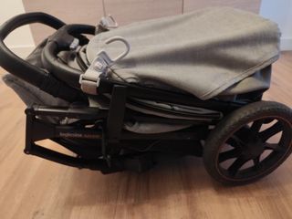 Carrito de bebé plegable