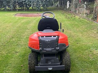 Cortacésped Husqvarna Rider R216T AWD