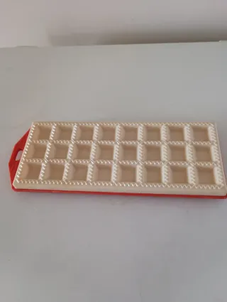 Formina Ravioli Plastica Beige/Rosso