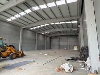 Nave industrial en alquiler en San Lázaro - Meixonfrío en Santiago de Compostela