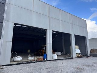 Nave industrial en alquiler en San Lázaro - Meixonfrío en Santiago de Compostela