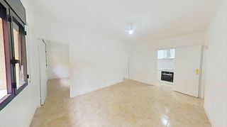 Piso en venta en El Carmel en Barcelona