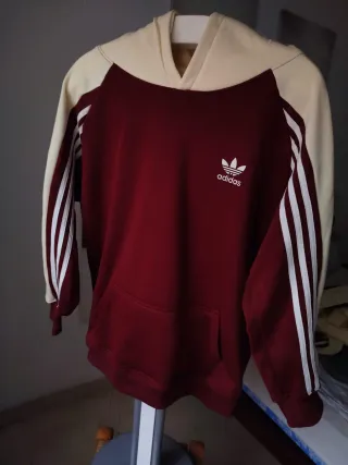 Sudadera Adidas Roja y Beige