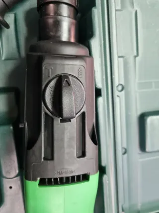 Taladro Percutor Hitachi DH24PB