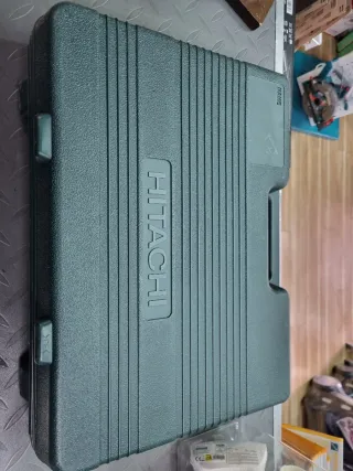 Taladro Percutor Hitachi DH24PB