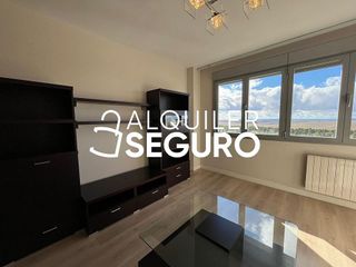 Piso en alquiler en Ensanche de Vallecas - Valdecarros en Madrid