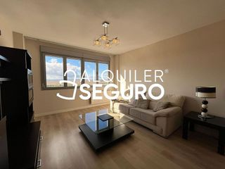 Piso en alquiler en Ensanche de Vallecas - Valdecarros en Madrid