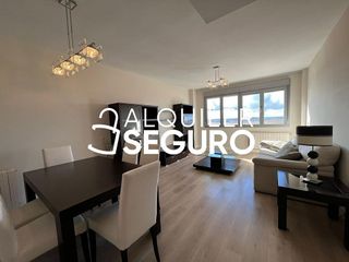 Piso en alquiler en Ensanche de Vallecas - Valdecarros en Madrid