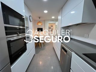 Piso en alquiler en Ensanche de Vallecas - Valdecarros en Madrid