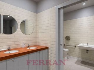 Local comercial en alquiler en La Dreta de l'Eixample en Barcelona