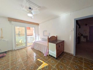 Piso en venta en Centro en Alicante