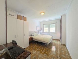 Piso en venta en Centro en Alicante