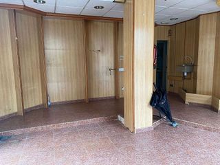 Local comercial en alquiler en Bufalà en Badalona