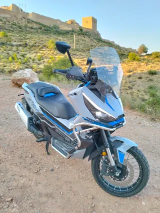 Zontes 368G Maxi Scooter Gris/Azul