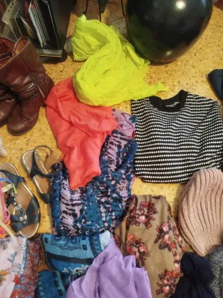 Lote 3€ ,más Jersey y Pantalón