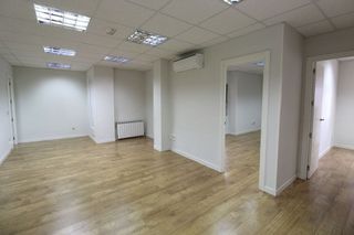 Oficina en alquiler en Castillejos en Madrid