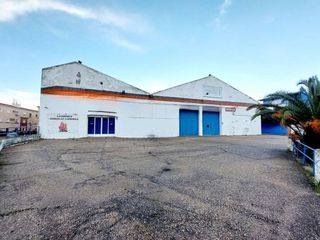 Nave industrial en venta en Avda. Elvas en Badajoz
