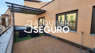 Ático en alquiler en Berruguete en Madrid