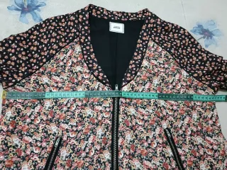 Chaqueta Pimkie floral talla L