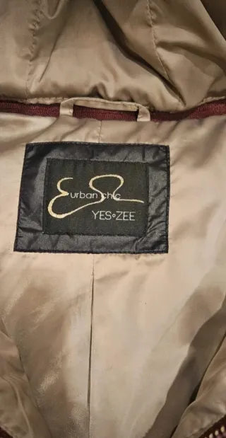 Giubbino donna nero e bordeaux con cappuccio