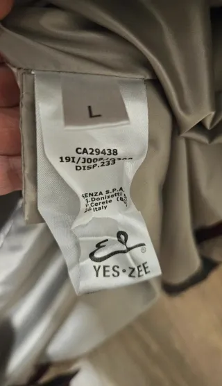 Giubbino donna nero e bordeaux con cappuccio